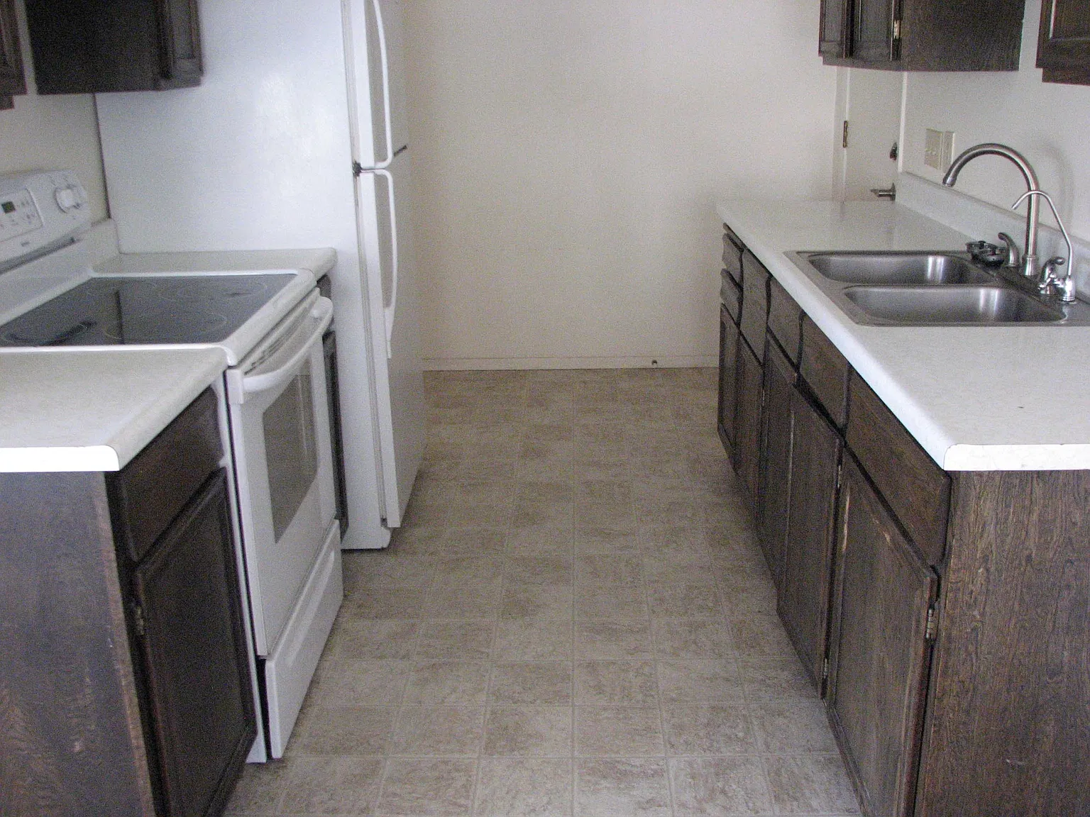 2 bed, $1,400 — Photo 3