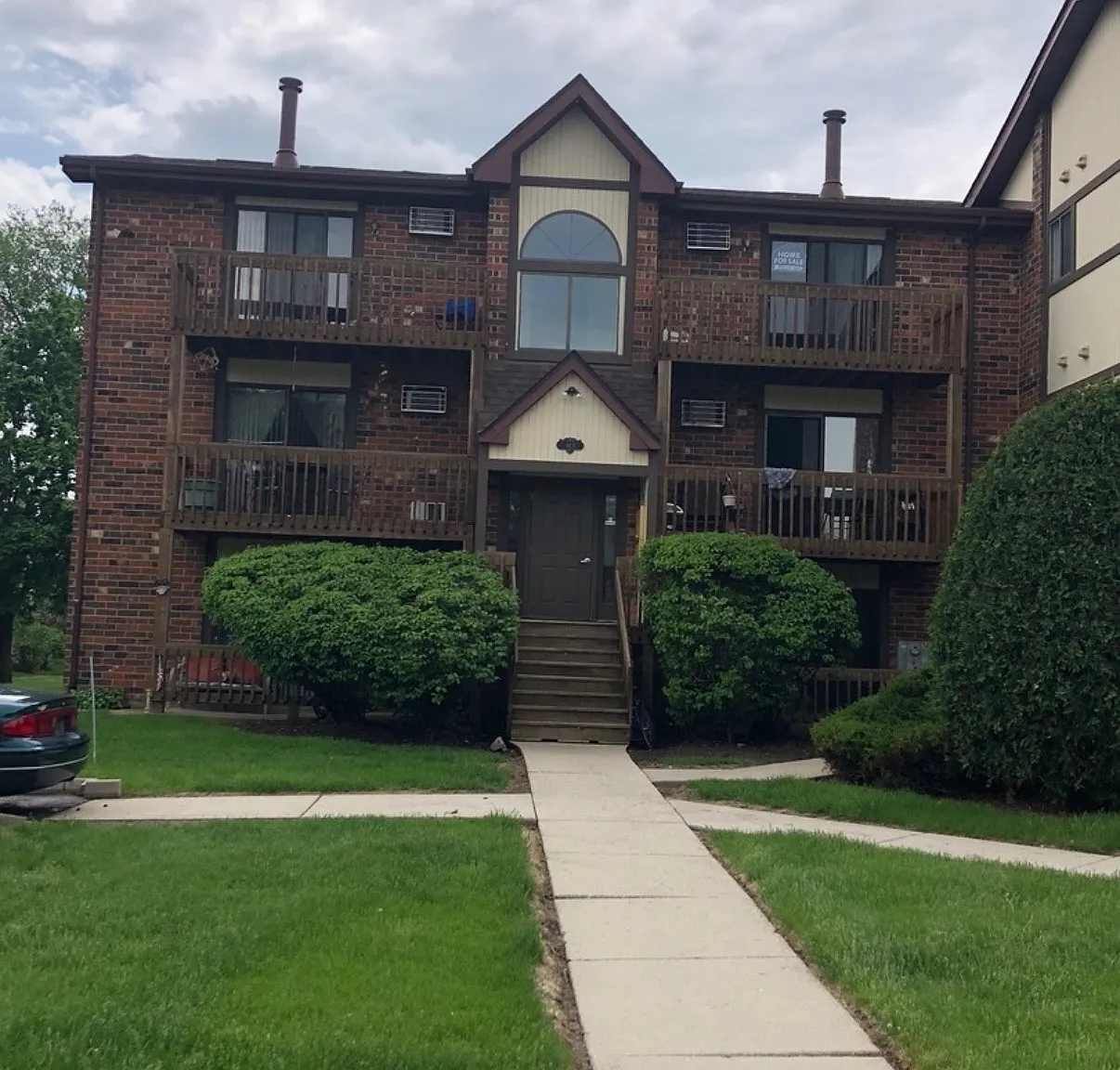 2 bed, 870 sqft, $1,750 — Photo 1