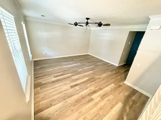 2160 Kings Gate Ln — Photo 3