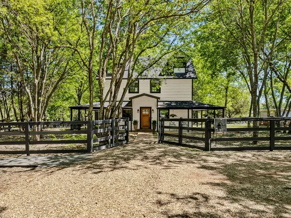 1111 Fm 151, Trenton, TX 75490