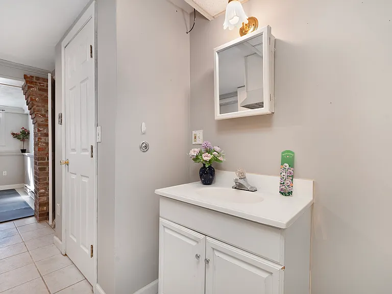 6 Prospect St #1 — Photo 20