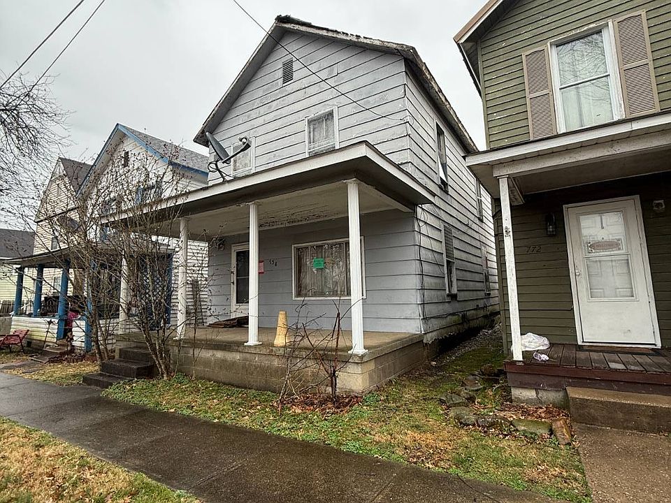 2nd image of 758 W 1st St