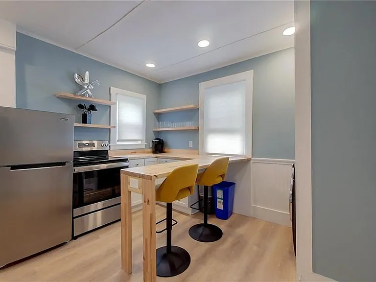 382 Spring St #3 — Photo 13