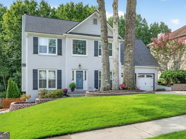 10680 Pinewalk Forest Cir, Alpharetta, GA 30022