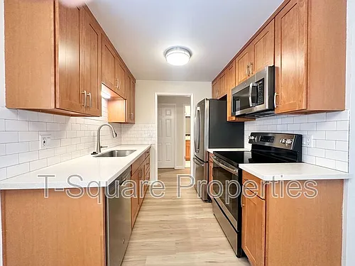 325 5th Ave S #102 Photo 1