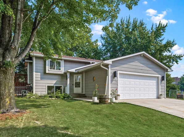 11810 55th St NE, Albertville, MN 55301