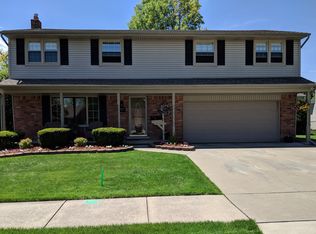 16591 Park St, Livonia, MI 48154