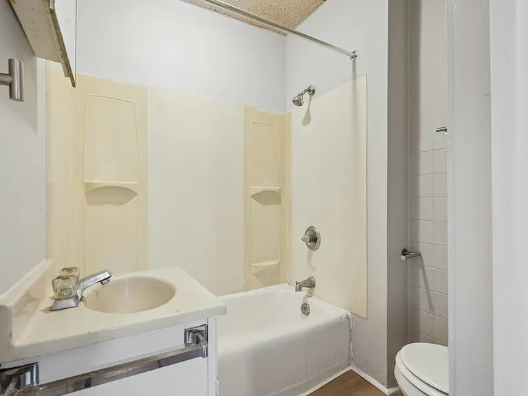 227 Allen St #225-4 — Photo 10