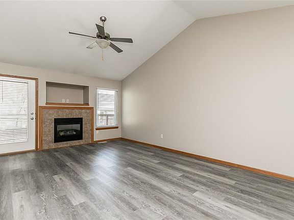 4th image of 1060 Twilight Dr