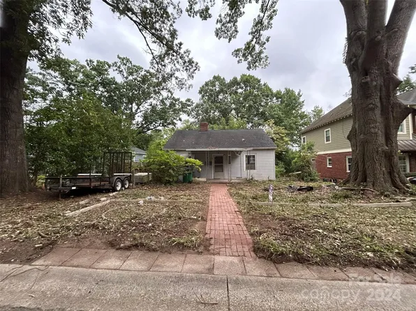 2633 Bay St, Charlotte, NC 28205