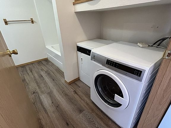 5th image of 1635 W Neptune St APT 12