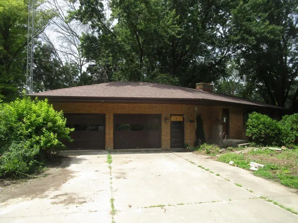 309 Frontier Rd SW, Byron, MN 55920