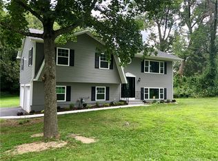 5 Rolf Dr, Danbury, CT 06810