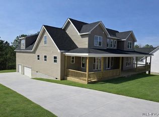 906 Starboard Dr, Bracey, VA 23919