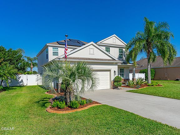 3rd image of 692 Grape Ivy Ln