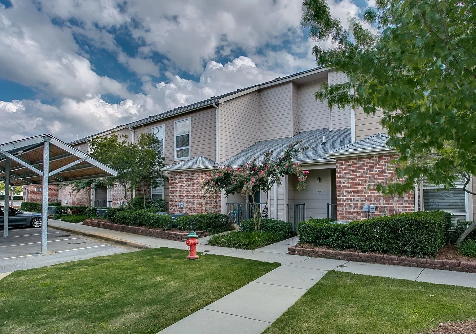 Crimson Place - 3 Bedroom Townhouse(s) — Photo 3