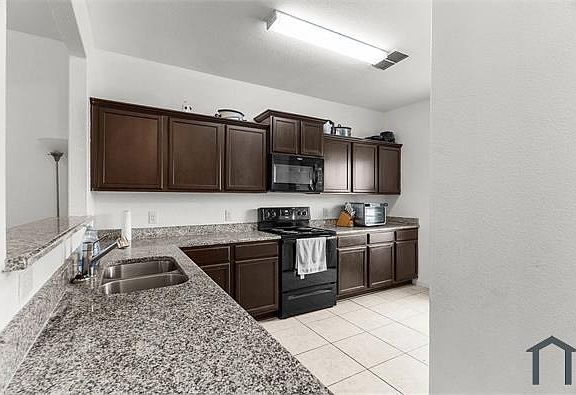 3rd image of 3117 Cody Ct