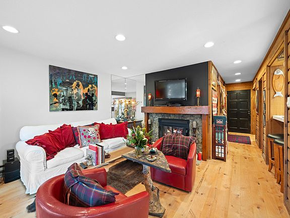 3rd image of 4125 Bluff Condo Dr