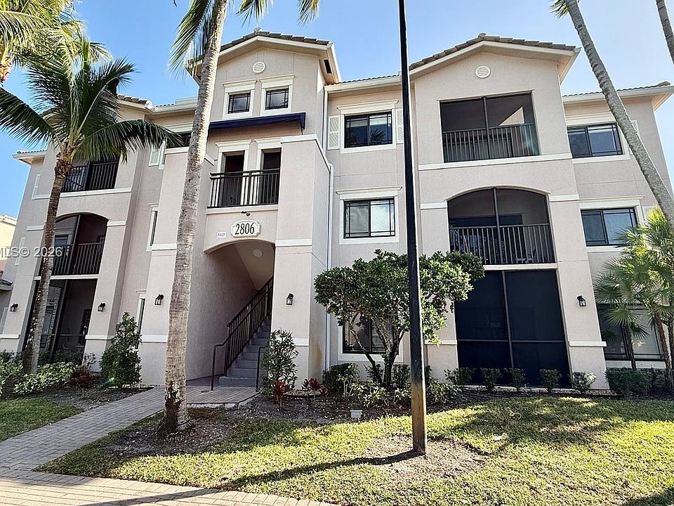 1st image of 2806 Veronia Dr APT 303