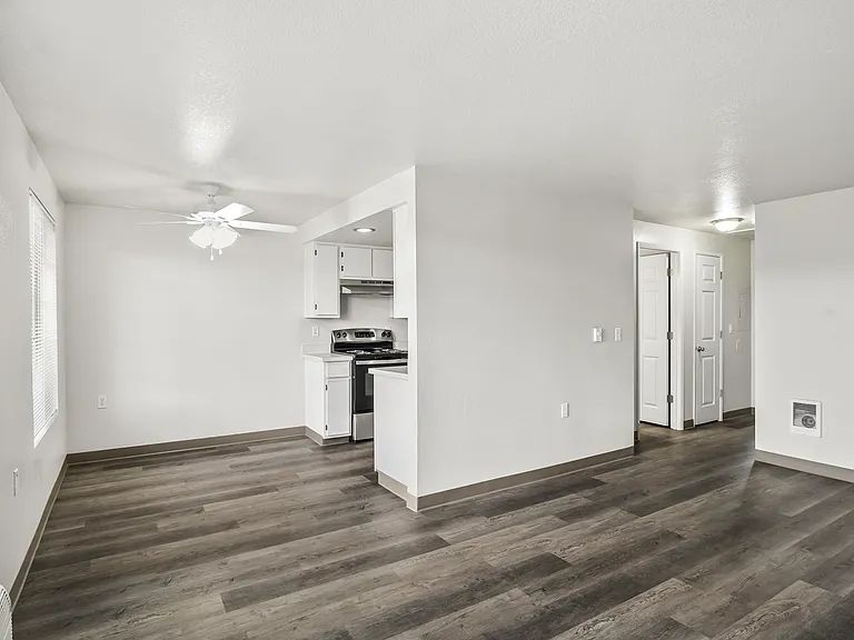 Cascade Ridge Apartments — Photo 7