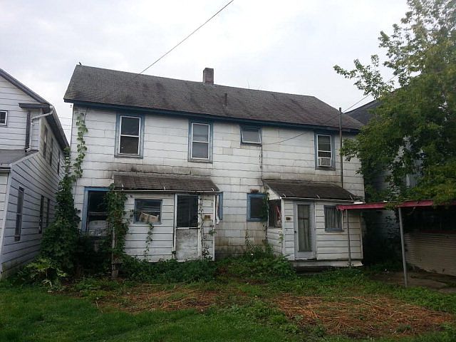 2nd image of 331-333 E Market Street Ext