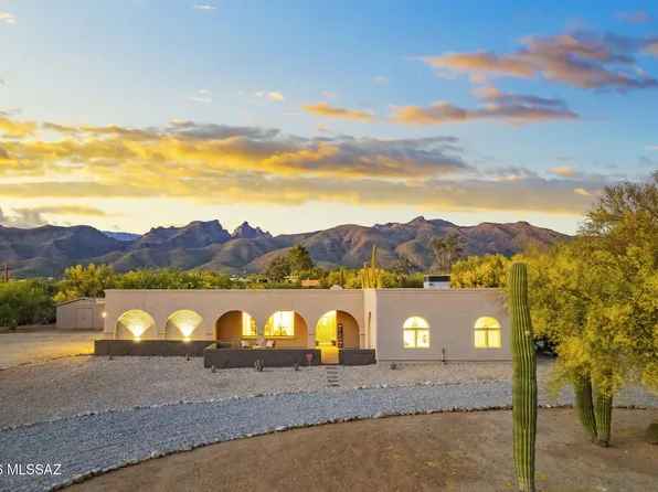 9501 E Quiet Pl, Tucson, AZ 85749