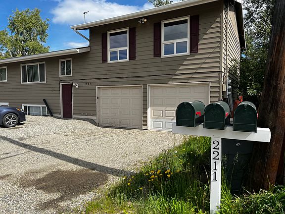 2nd image of 2211 S Barnette St #1
