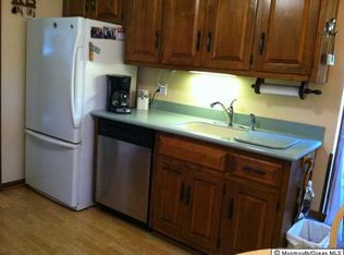 115 Arrowhead Park Dr, Brick, NJ 08724