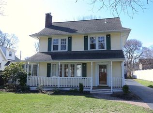 75 Thatcher Rd, Rochester, NY 14617