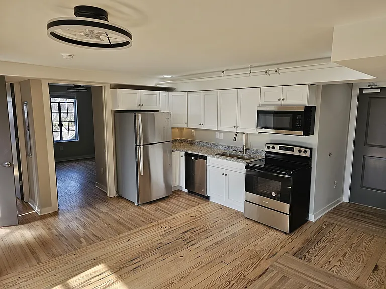 Daugherty Lofts — Photo 10
