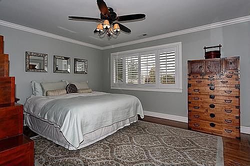 5th image of 100 Walford Dr