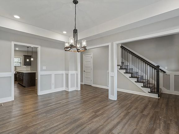 5th image of 1193 Ewing Way