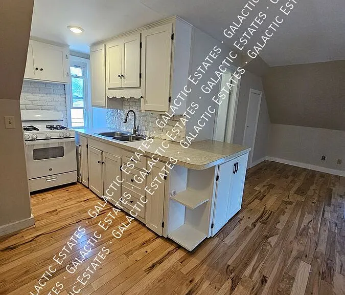 696 Hevey St #3 — Photo 5