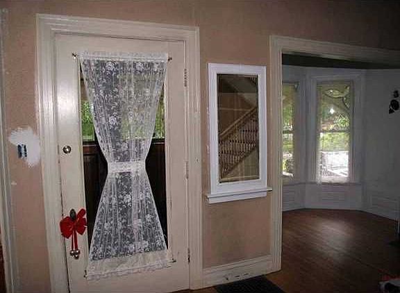 3rd image of 2150 Parkwood Ave