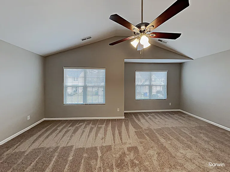 1372 Waylon Ave — Photo 8