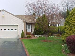 122 Presidential Dr, Horseheads, NY 14845