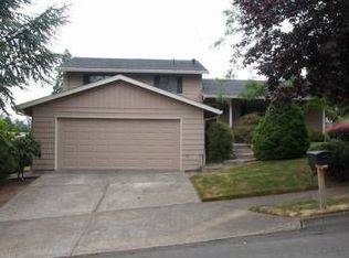643 SW 7th St, Gresham, OR 97080
