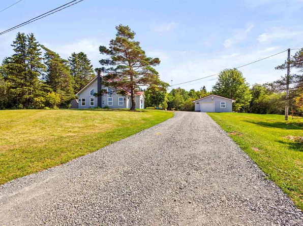 320 Main St W, Stewiacke, NS B0N 2J0