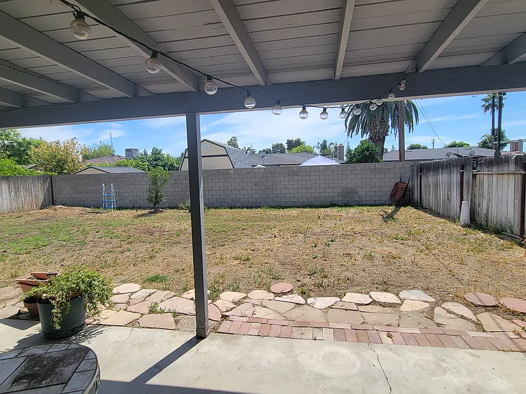 2313 San Lorenzo Ave — Photo 5