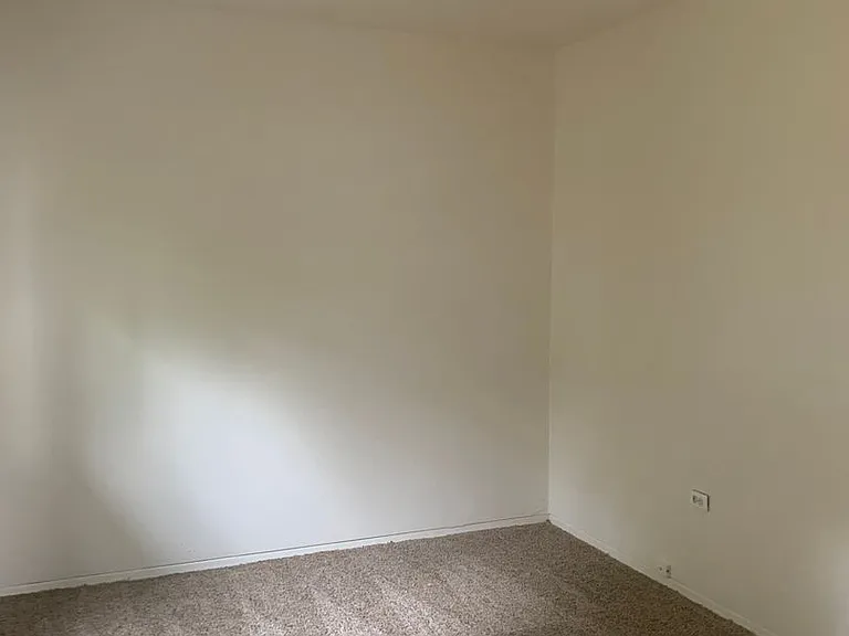 511 2nd St SE — Photo 3