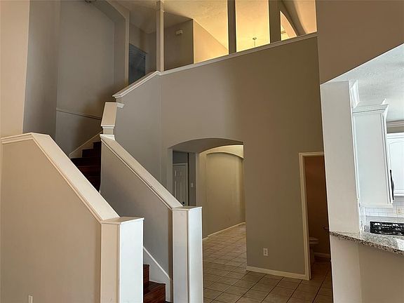 5th image of 1503 Mammoth Springs Ln