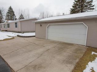 3963 N Castor Rd, Coleman, MI 48618