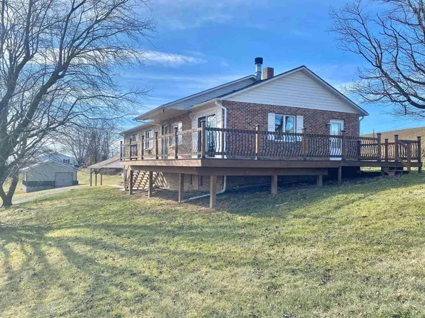 6825 Wildflower Ln, Singers Glen, VA 22850