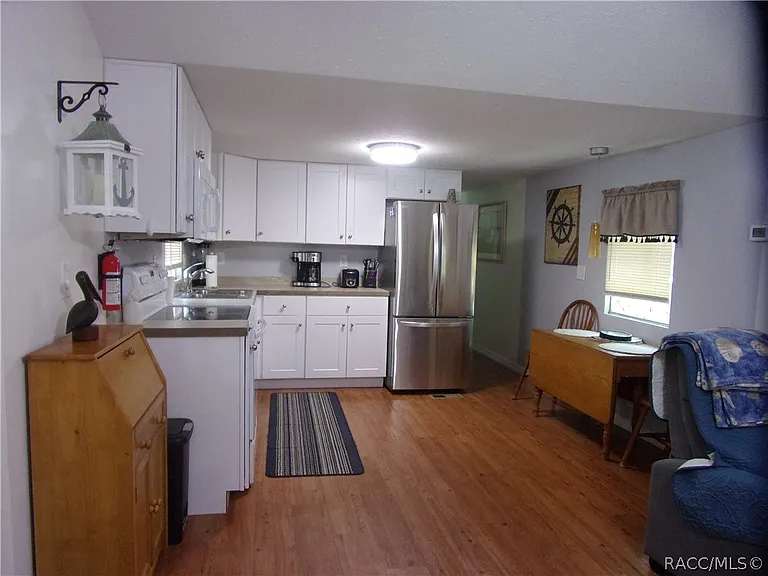 8856 W Arber Ct — Photo 5