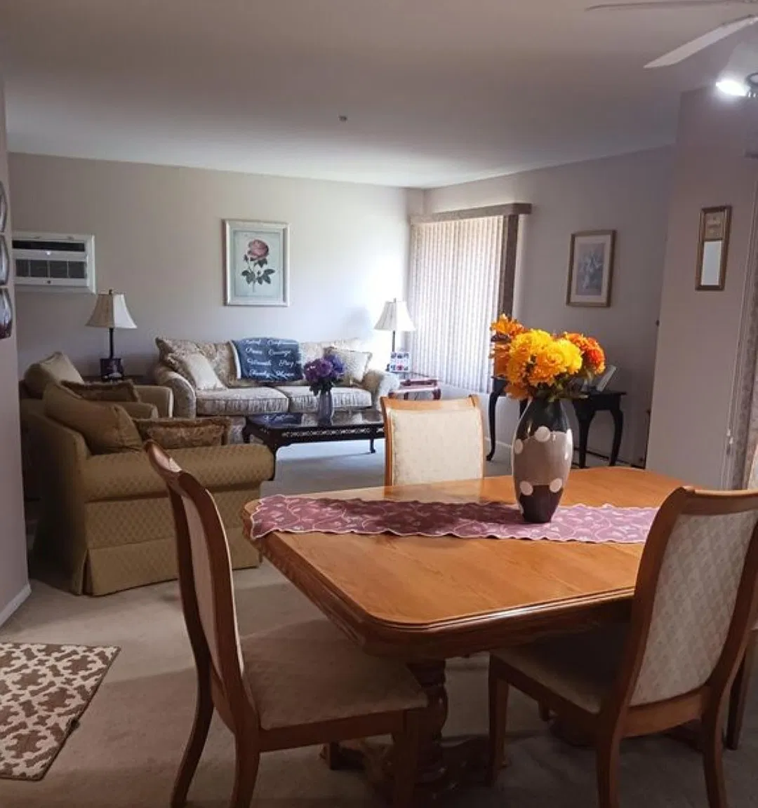 28 Meadow Green Cir — Photo 3