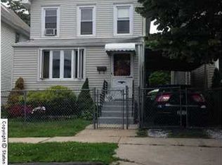 54 New St, Staten Island, NY 10302