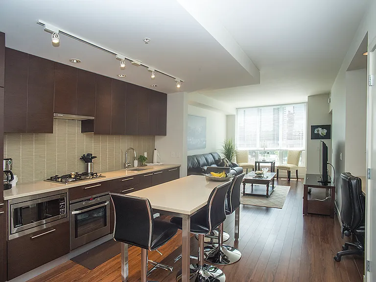 222 Riverfront Ave SW #443 — Photo 4