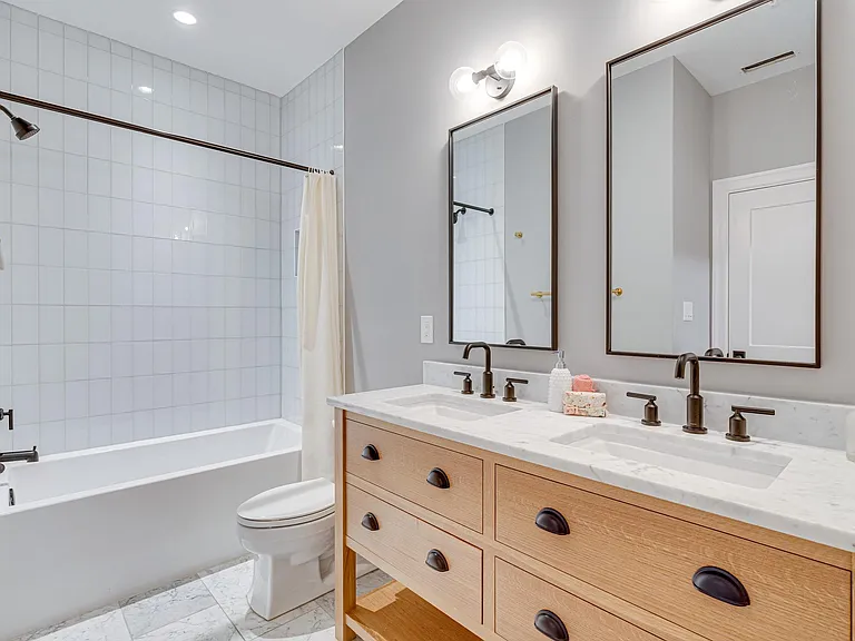 467 M St NW #1A — Photo 23