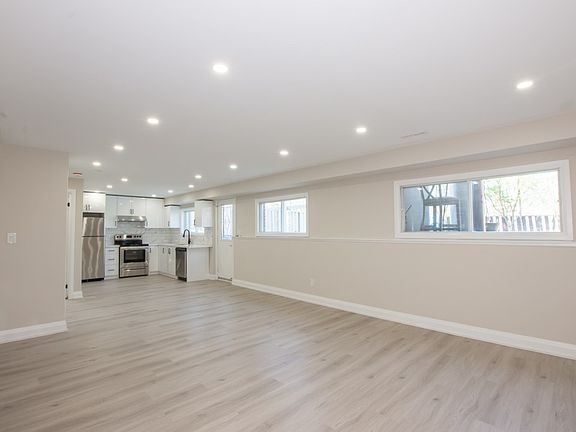 5th image of 78 Wiltshire Blvd