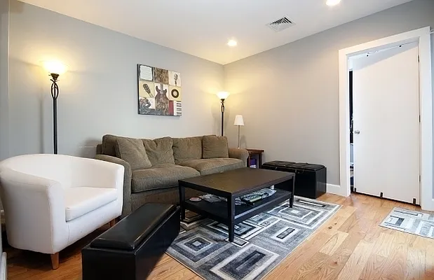 Rented by Rennit Inc. | media 9